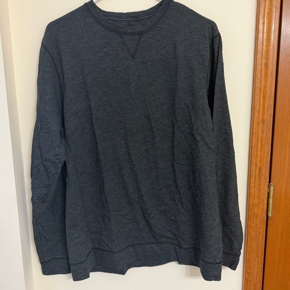 Banana Republic Other - Banana Republic Charcoal Crewneck Top